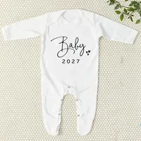 Bientôt disponible : Combinaison, Body, Pyjama, Barboteuse pour Bébé 2027, Tenue de sortie d'hôpital pour nouveau-né, Combinaison de révélation de la grossesse 8
