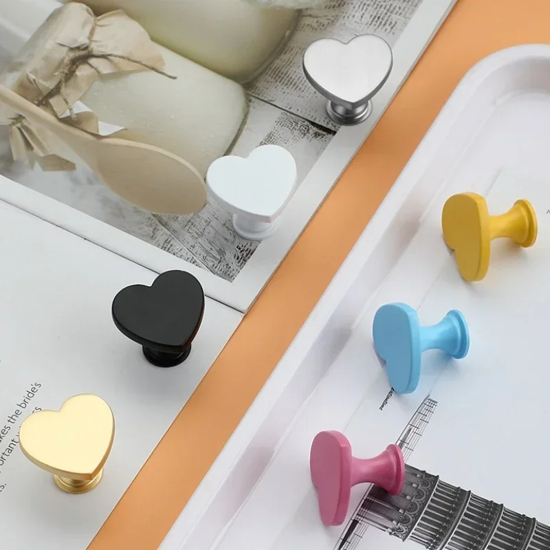 Colorful Clover Handle Cupboard Drawer Shoe Cabinet Pull Single Hole Zinc Alloy Nordic Light Luxury Handle Furniture Hardware