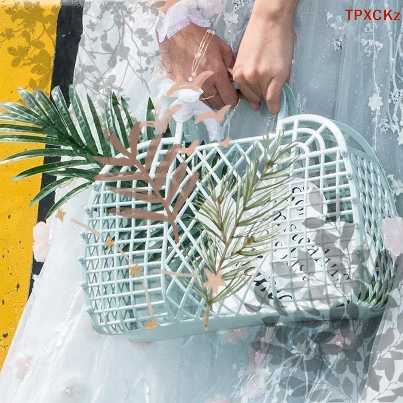 Large Capacity Jelly Beach Tote Bag: Hollow Portable Reusable Easy Clean Plastic Bath Basket