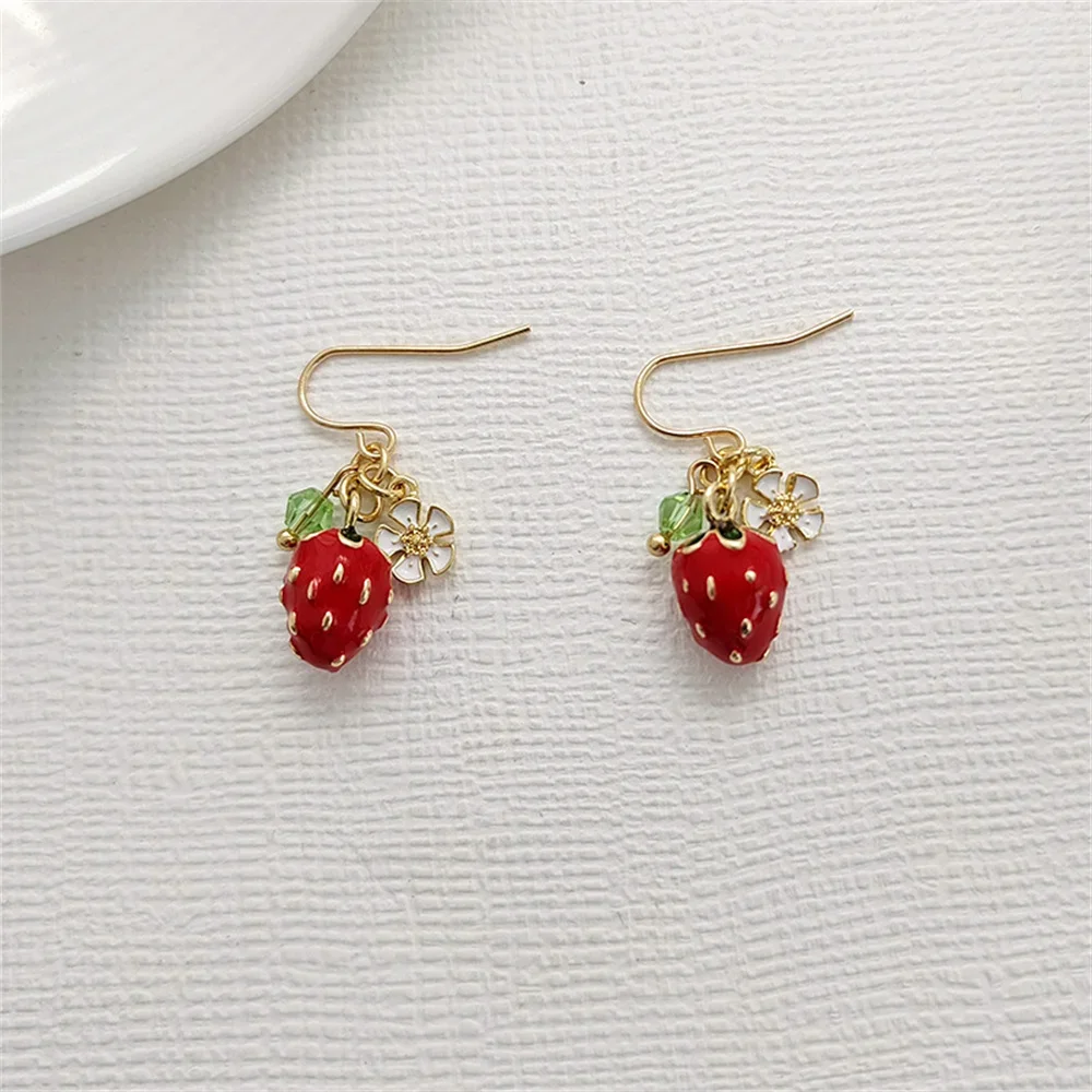 Cute Acrylic Strawberry Flower Earrings Fashionable Green Crystal Earrings For Women Romantic Jewelry Popular Accessories