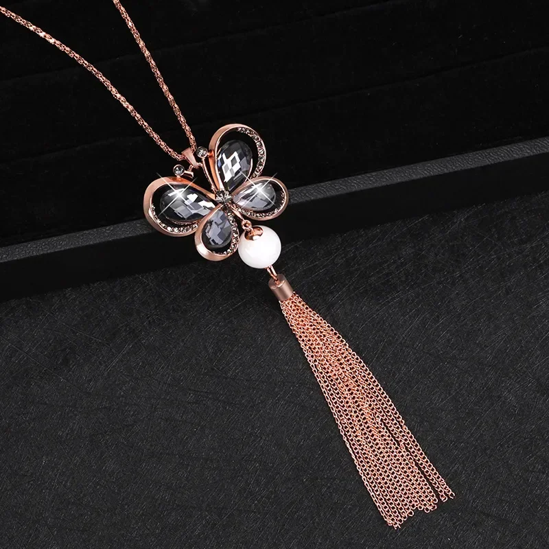 

Butterfly sweater chain long women's versatile tassel necklace sweater chain, fashionable clothing necklace, retro collar