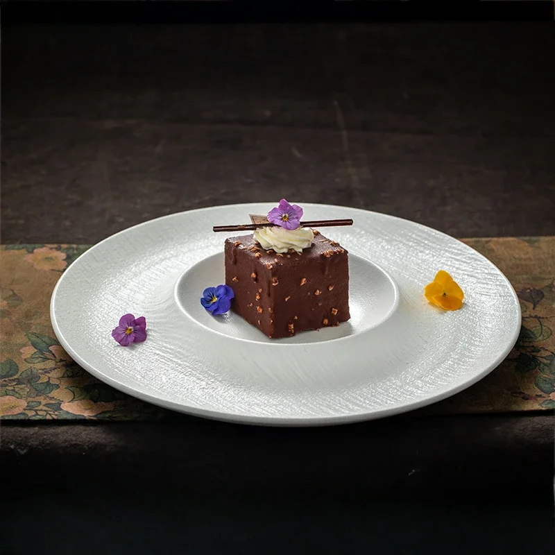 

Керамические тарелки в европейском западном стиле, гостиничные клубы, тарелки с соломенной шляпой, салатная тарелка, модная посуда, специальная тарелка для блюда