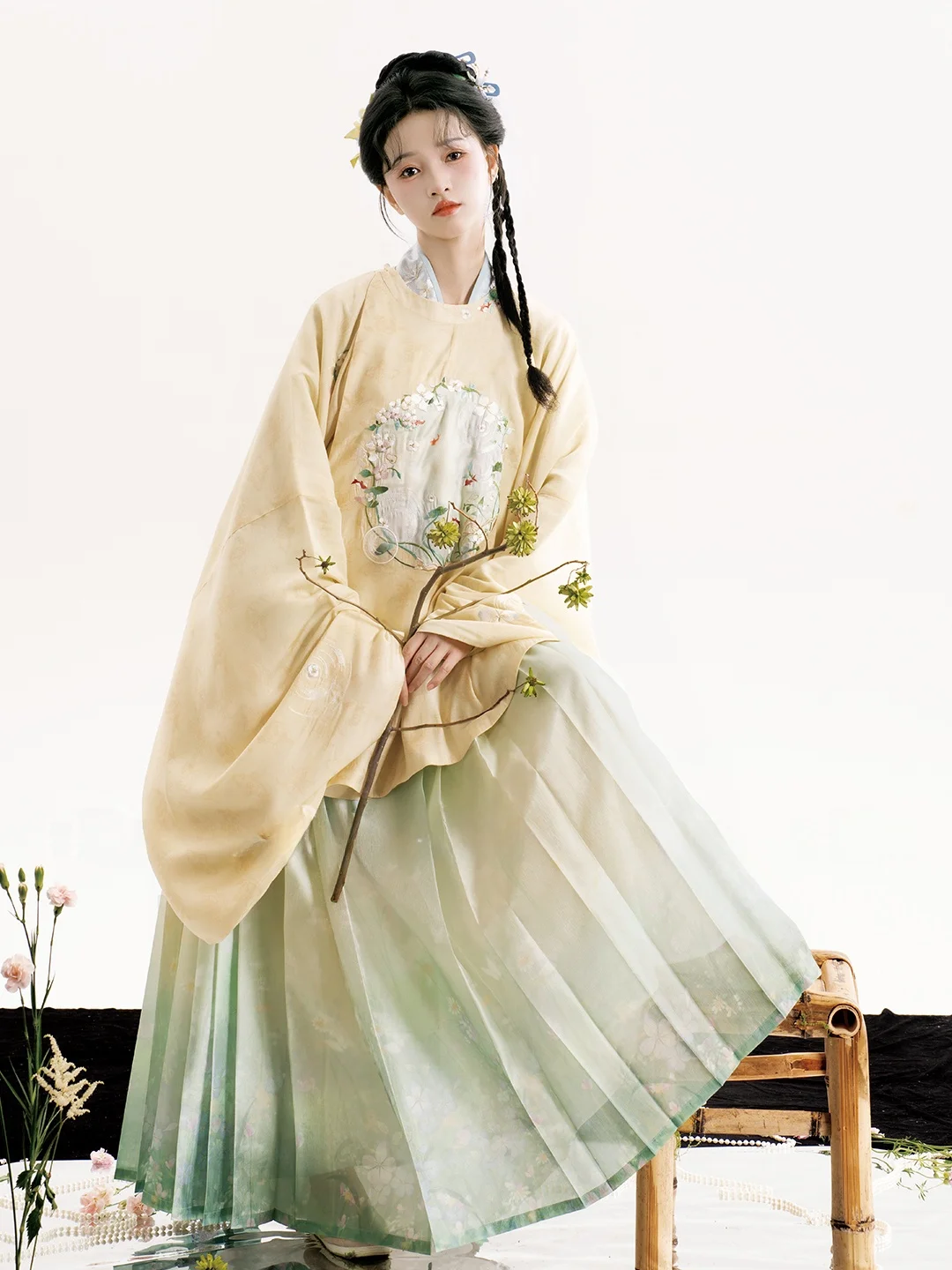 Original Ming Dynasty round Neck Hanfu Set Spring Collection National Style Ma Face Skirt Women's Traditional Costume