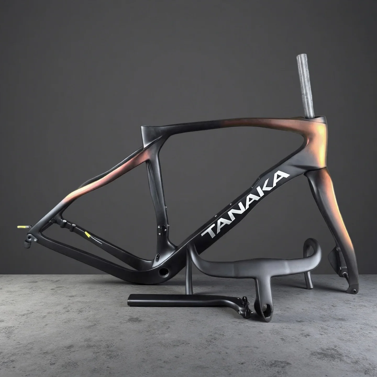 

GRAVEL Carbon Bike Frame Bicycle Frameset BSA Disc Brake Di2/Mechanical Compatible Frames Custom Painting Internal Cable DPD