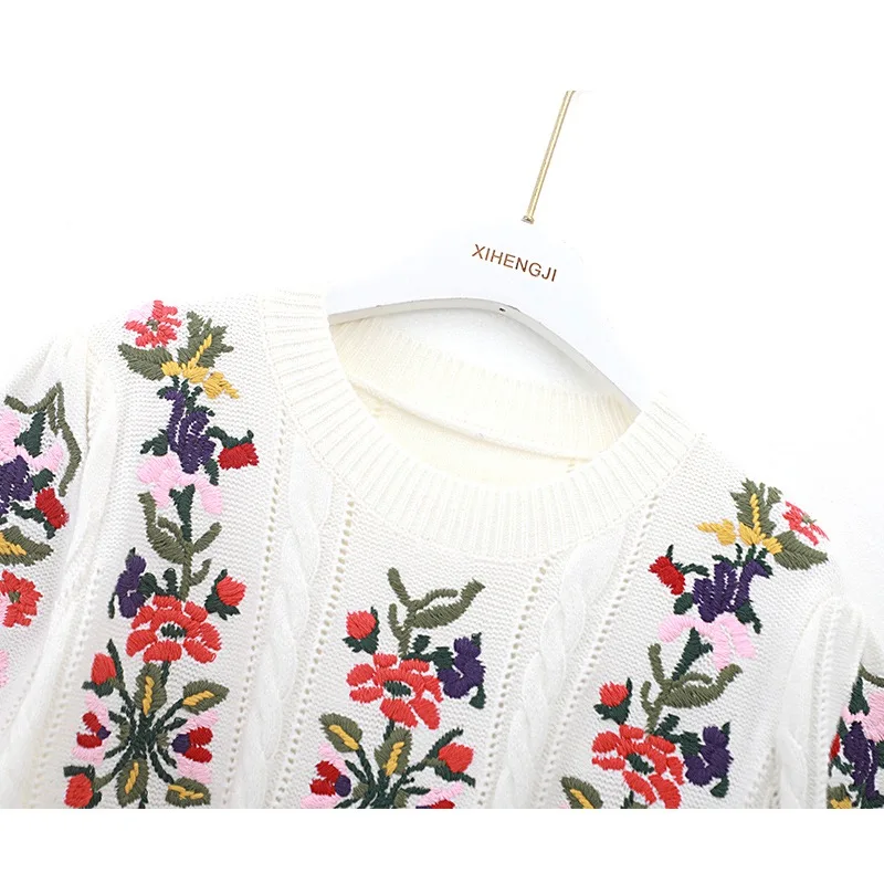 2023 Spring/Summer New Embroidery Foral Sweater Women Pullover Fashion O-Neck Pink/White Flower Knitwear Crop Top Female Jumpers