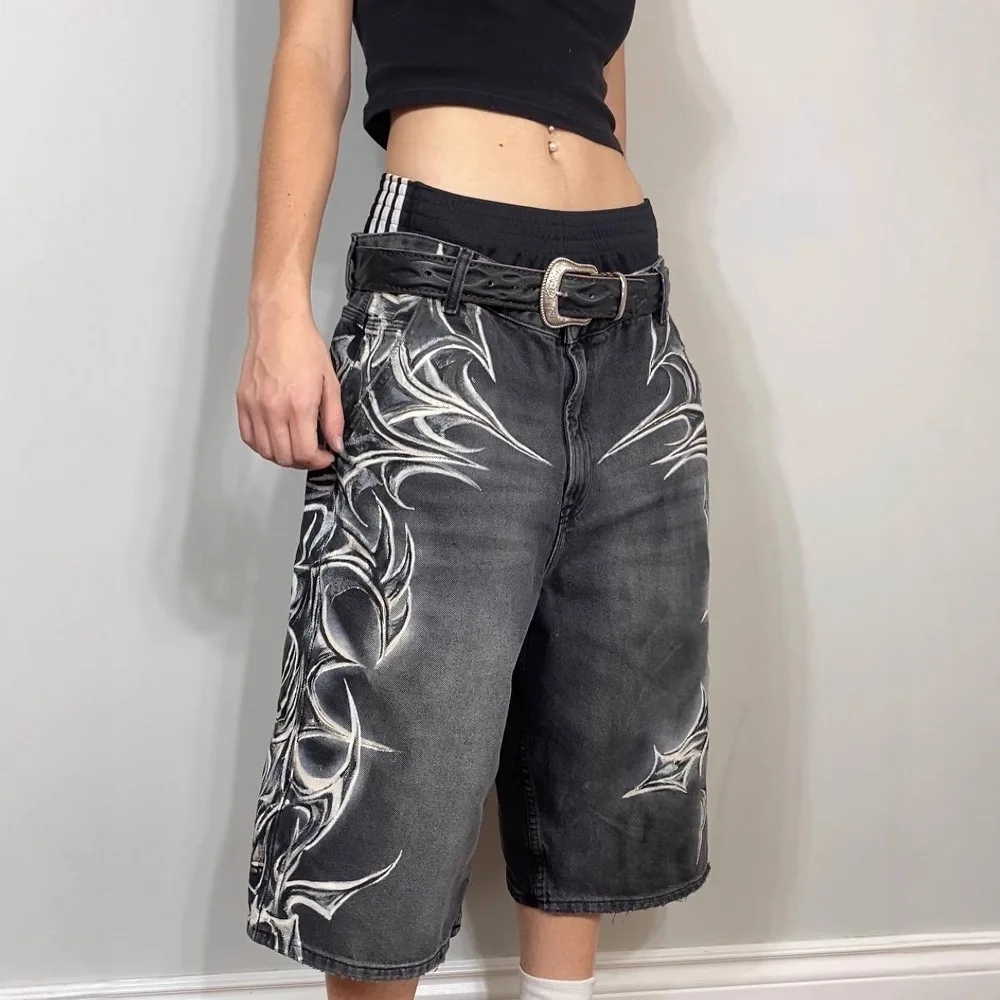 Gothic Print Loose Fit Denim Shorts Unisex Summer Hip Hop Harajuku Street Style Five Inch Pants Trendy Cotton Jeans Shorts