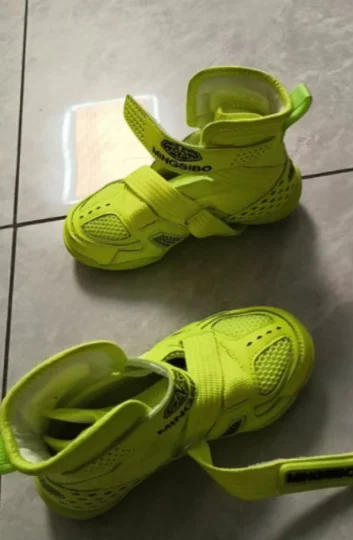 

Men's Weightlifting Shoes New Unisex Fitness Squat Shoes Gym Pedal Running Shoes Couple Travel Outdoor Sneakers