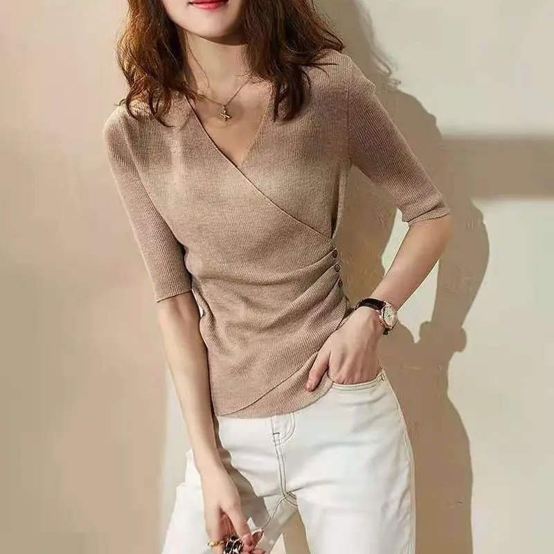 Autumn New Temperament Simple V-neck Knit Sweater Half Sleeved Women\'s Solid Patchwork Korean Pullover Versatile Slim Tops 2024