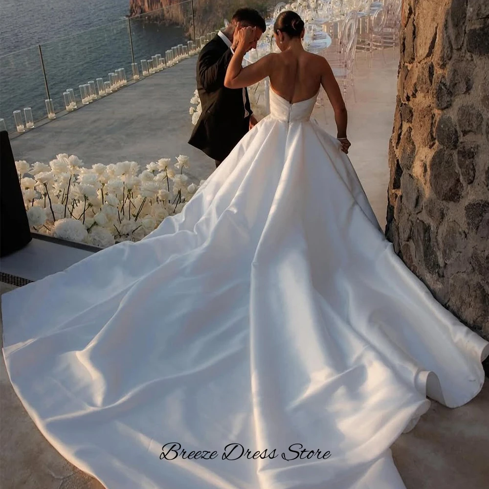 Simple Satin A-Line Customized Bridal Gown Sexy Strapless Side Slit Robe de mariée Charming Ruched Wedding Dress For Woman Bride
