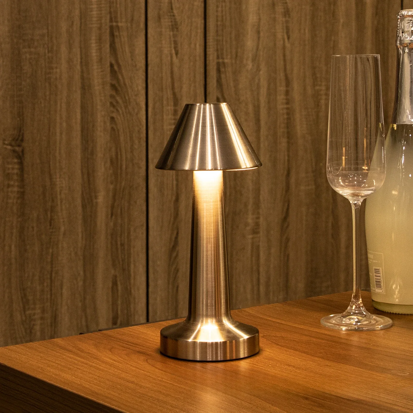 

USB rechargeable table lamp, simple and luxurious dining table, hotel bar table lamp, outdoor wireless LED night light