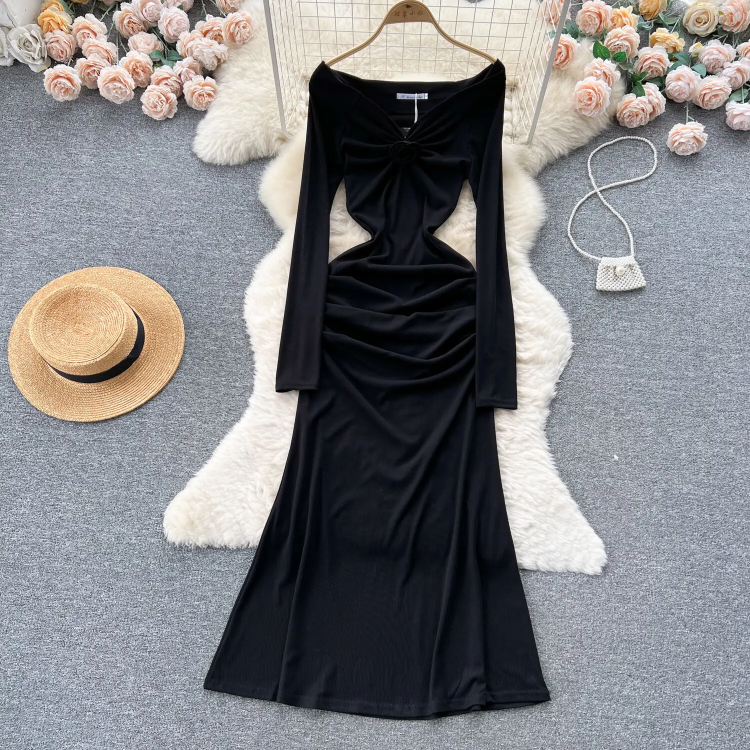 French Fashion One Shoulder Long Knit Dress For Women In Autumn Winter New 3D Flower Flod V-neck Slim Fit Knitted Trumpet Dress