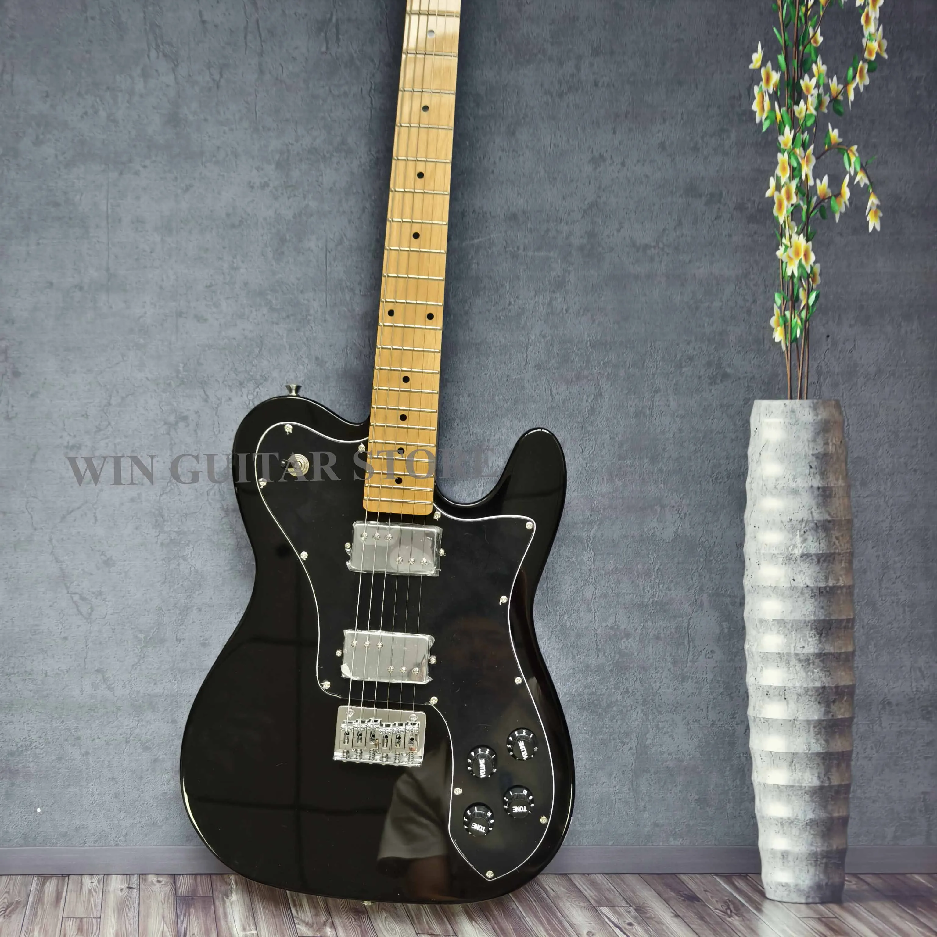 Klassische TL Deluxe glänzend schwarze E-Gitarre, Korpus aus Lindenholz, HH-Tonabnehmer, 6 Saiten, ein Weihnachtsgeschenk, kostenloser Versand