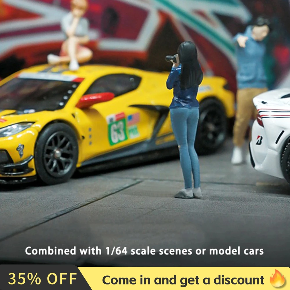 Kicarmod 1/64 Scale Model Figurine Photo Proposal Scene Figure  in Scale Diecast Model Car