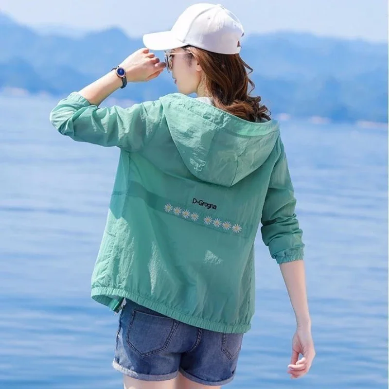 Jackets for Women Sun Protection Spring and Summer Cold Loose Korean Version Belted Lady Cloak Woman Anti-UV Jacket Breathable