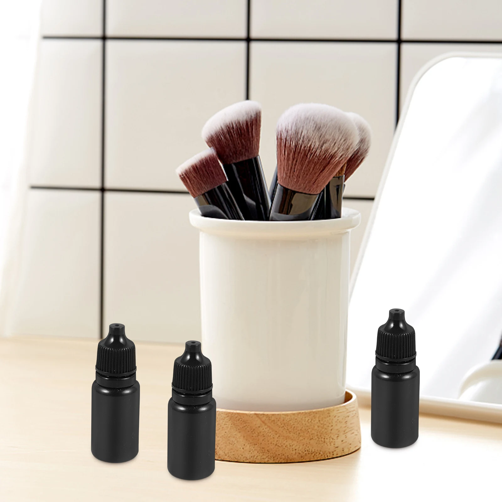 

24Pcs Eye Drop Liquid Dropper Bottles Portable Small Squeeze Bottles Safe Pe Material Leakproof Dispenser for Eye Drops