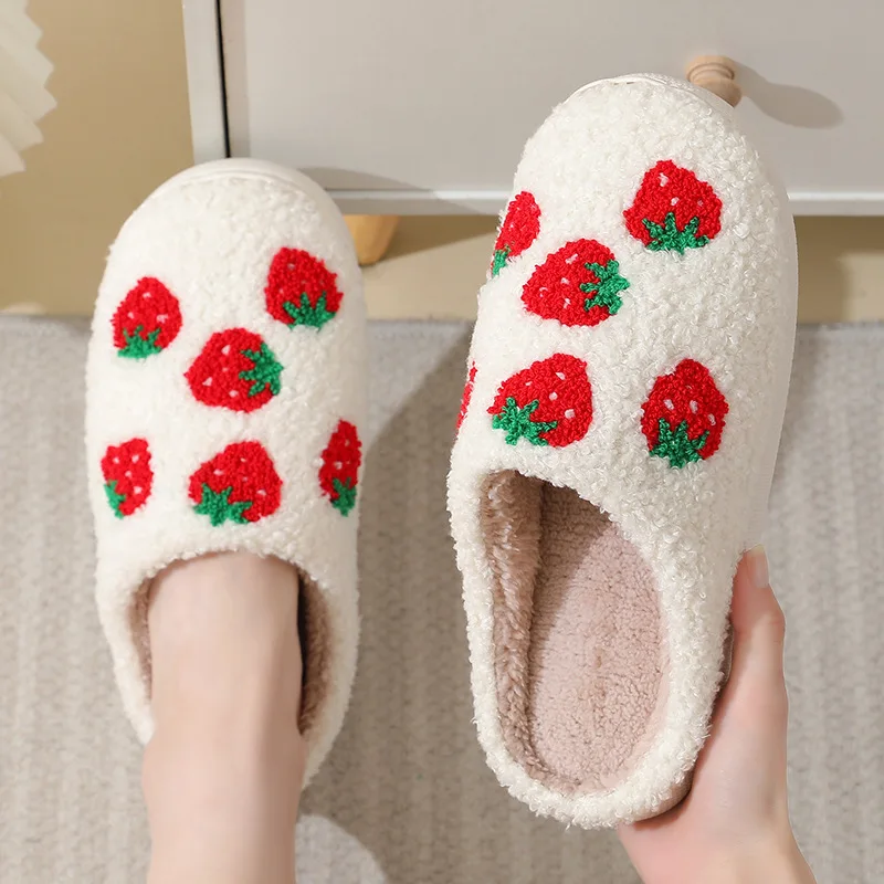 Strawberry Cartoon Plush Slippers Comfortable Home Slippers Winter Polar Fleece Warm Slippers Thick Soft Sole Indoor Slippers