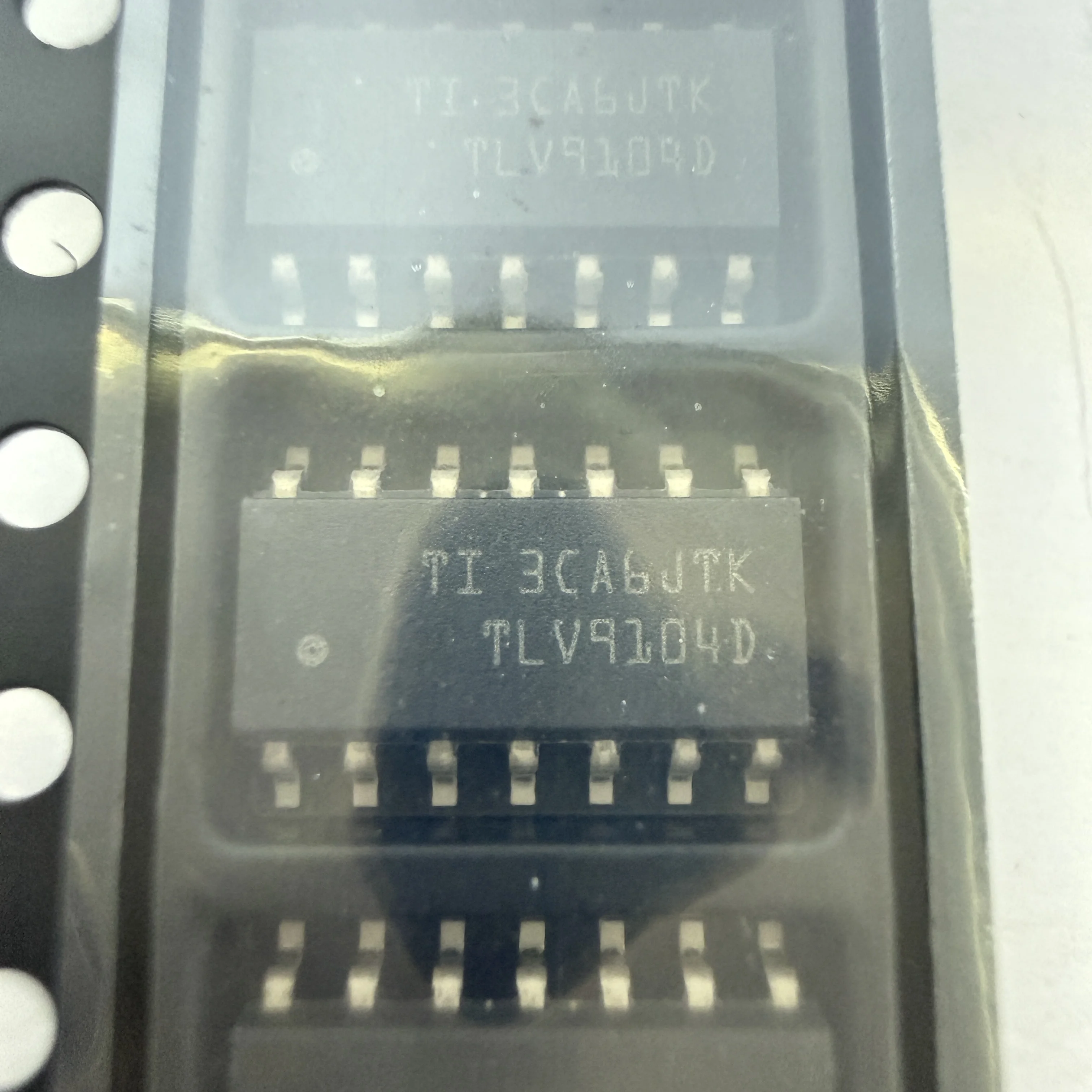 10PCS/LOT TLV9104IDR (Operational Amplifier)