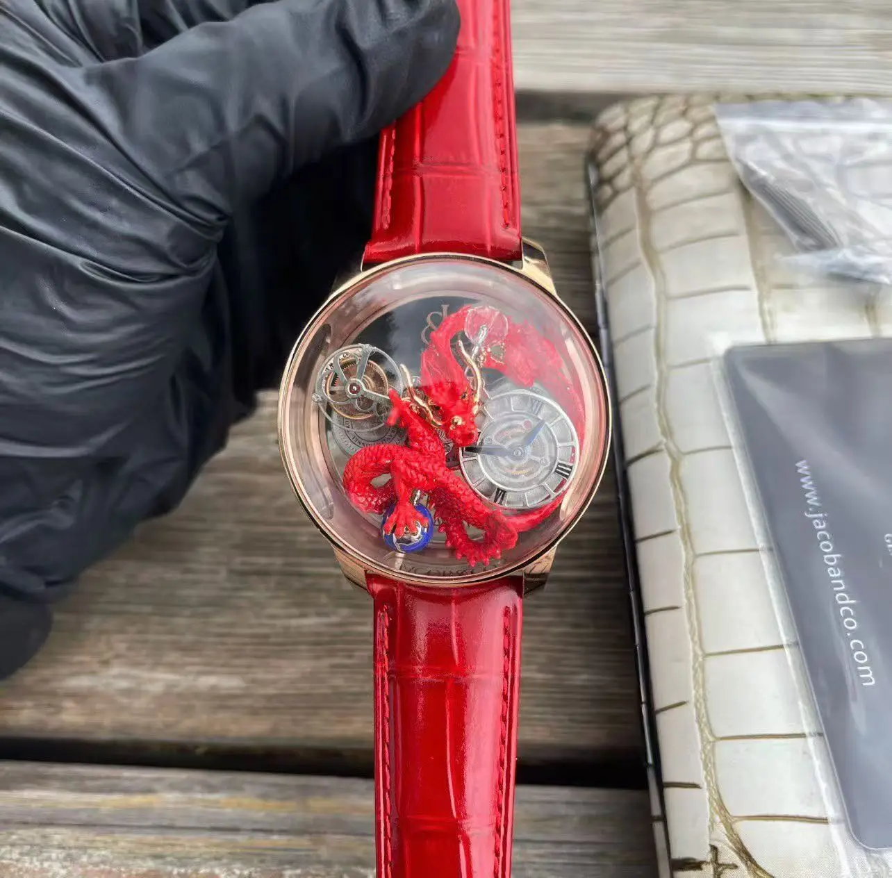 Рисунок 3 - Ограниченная серия часов JACO Tourbillon