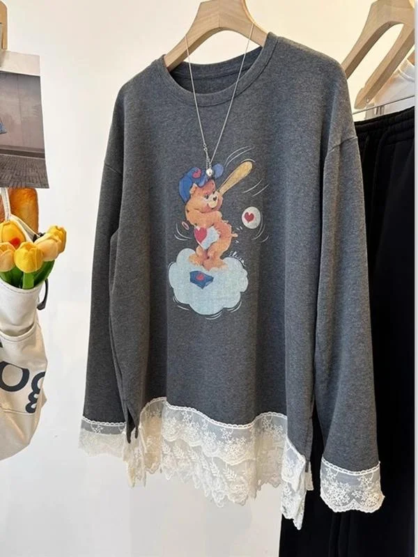 

American Retro Lace Trim Cartoon Bear Fleece Lined Thickened Butt Covering Loose Long Sleeve T Shirt Women Base Shirt