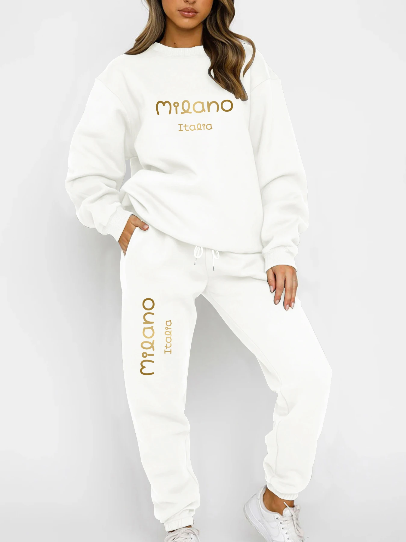 Autumn and Winter Essential Fleece-Lined Thickened Crewneck Sweatshirt Set, European and American Trendy Couple's Sweatshirt and Sweatpants Two-Piece Set, Women's Loose Oversize Sweatshirt + Long Pants, Long-Sleeve Regular Fit, Machine Washable, Durable and Wear-Resistant, Women's Casual Versatile Set, Warm, Comfortable, Windproof, Slimming, Fashionable and Trendy for Outings and Commuting, Round-Neck Personalized Design, Practical and Beautiful, Sweatshirt and Jogging Pants Two-Piece Set, Women's Clothing