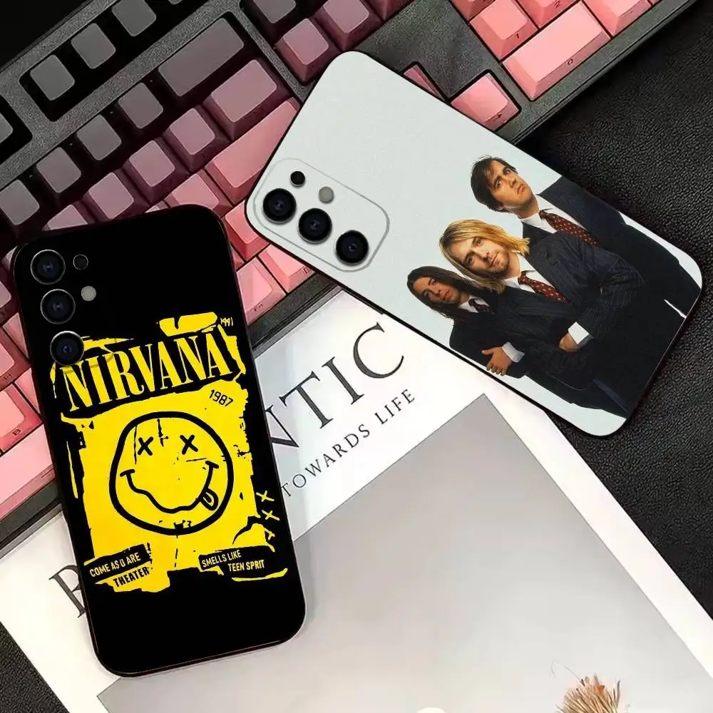 Rock Band N-Nirvana Fashion  Phone Case For Samsung S26,S25,S24,S23,S22 Black Soft Protective Phone Case