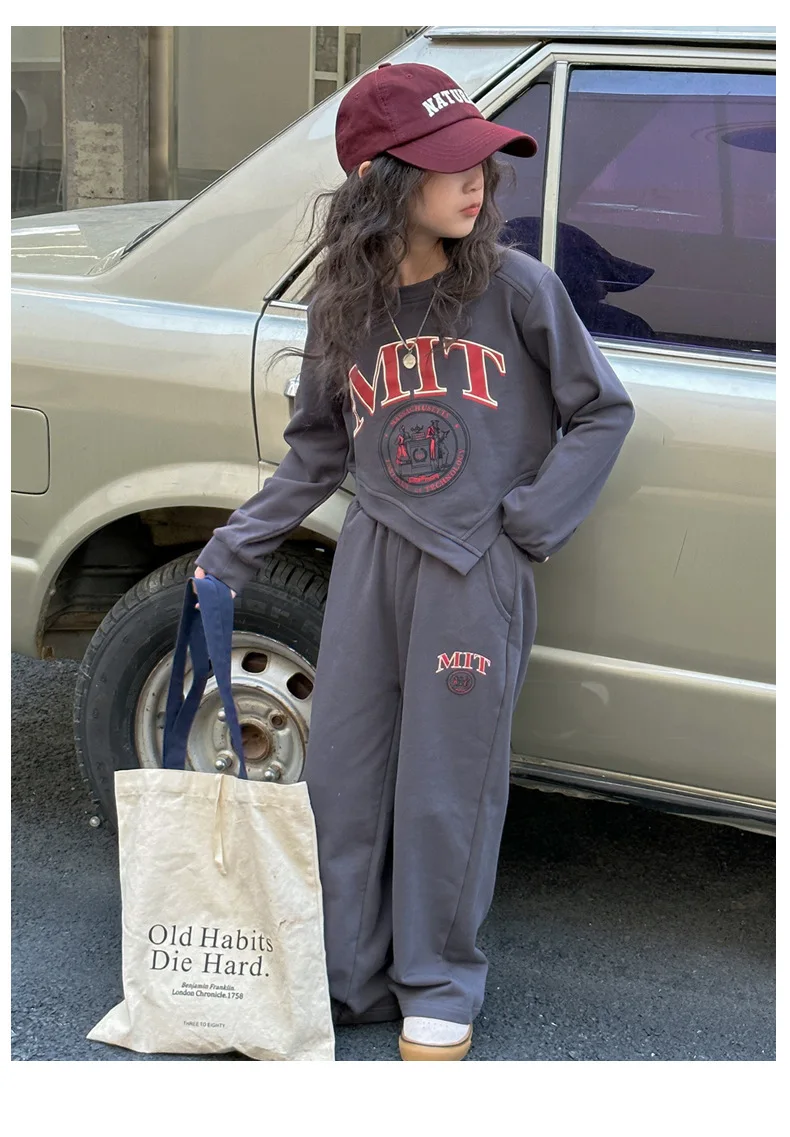 

Two-Piece Set of Girls Casual Sweater Spring New Middle and Large Children Sports Loose Show Leg Long Sports and Leisure Suit