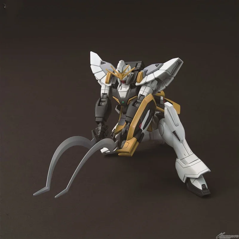 Bandai Original GUNDAM Anime Modèle HGUC XXXG-01SR GUNDAM SANDROCK Action Figure Assembly Jouets pour Enfants Cadeau