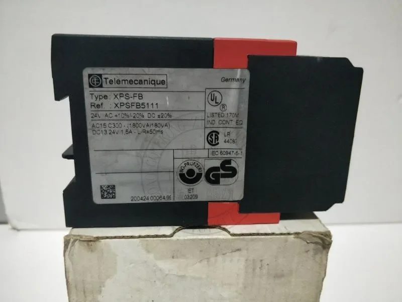 Original safety relay XPS-FB XPS-FB5111 XPSFB5111 DC24V spot price negotiation