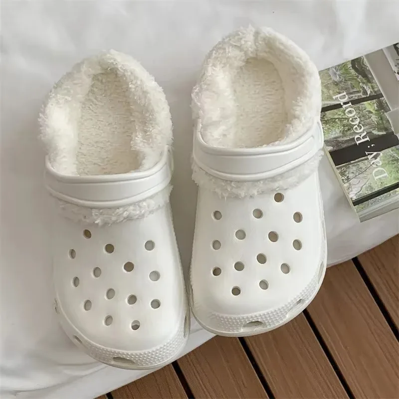 Cozy Fuzzy Winter Over Shoe Covers for Open Sandals Fleece Lined Removable Shearling Wrap Chunky Knit Slip On Booties Outdoor