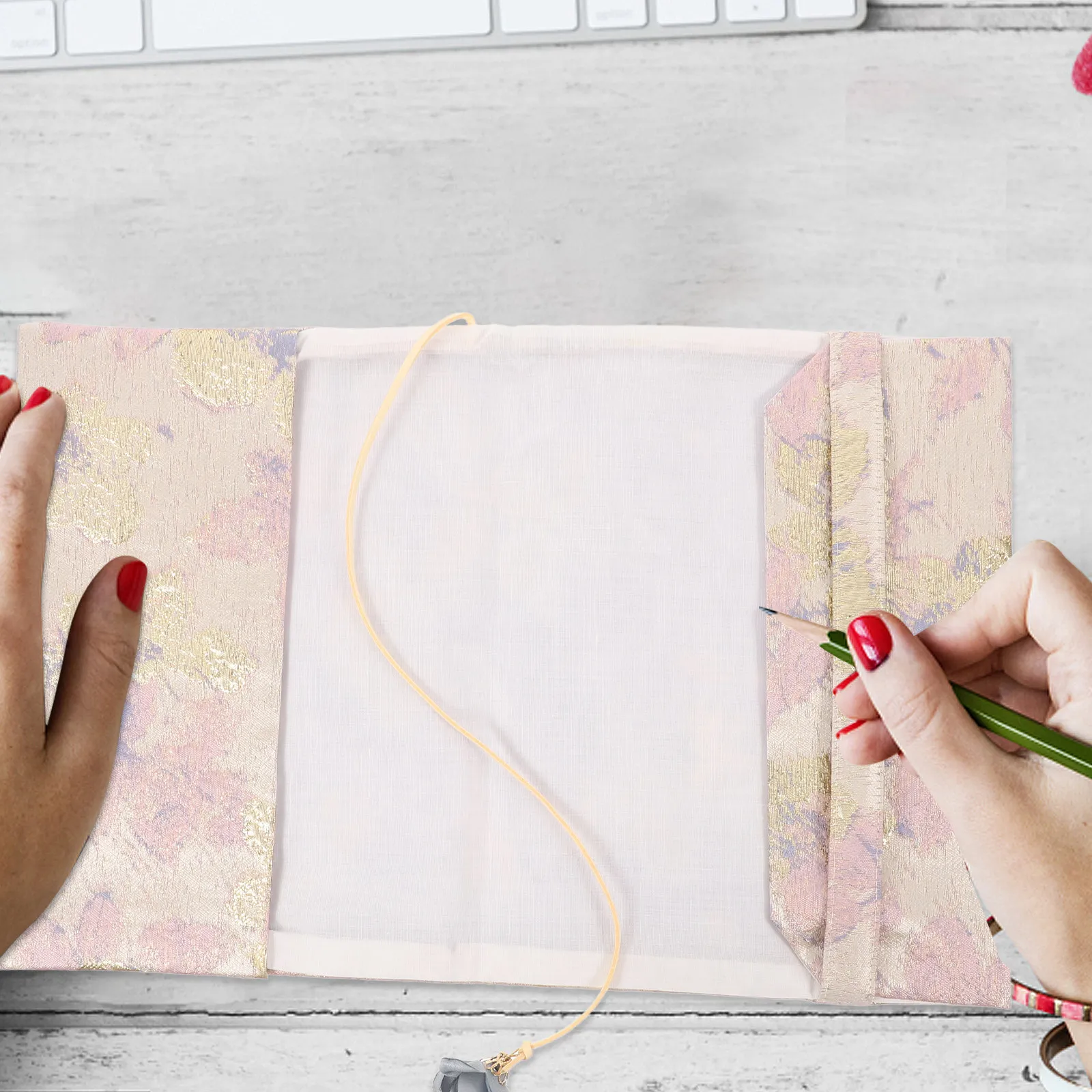 

Тканевая обложка-чехол для книг, эластичная, регулируемая, подходит для учебников, для школы и офиса