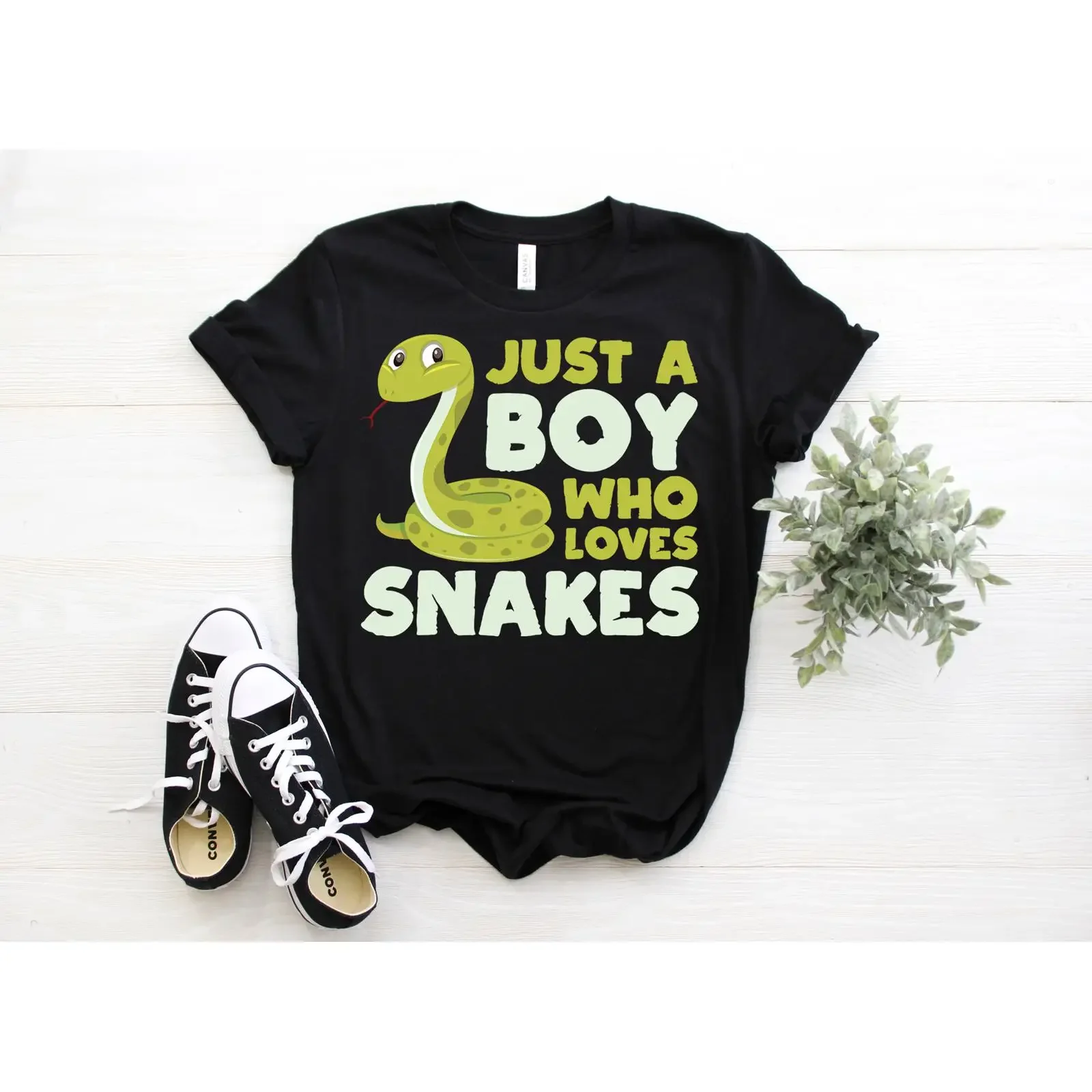 Just a Boy Who Loves Snakes T Shirt Funny Cute Reptile Snake Lover for Boys Birthday Casual Top vintage Washed