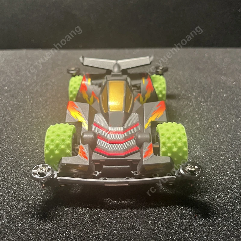 4PCS 33mm/26mm Outer Diameter Sponge-like Tire Model Water-tight Off Road Spike Tires Lightweight for 4WD Small-diameter Hubs