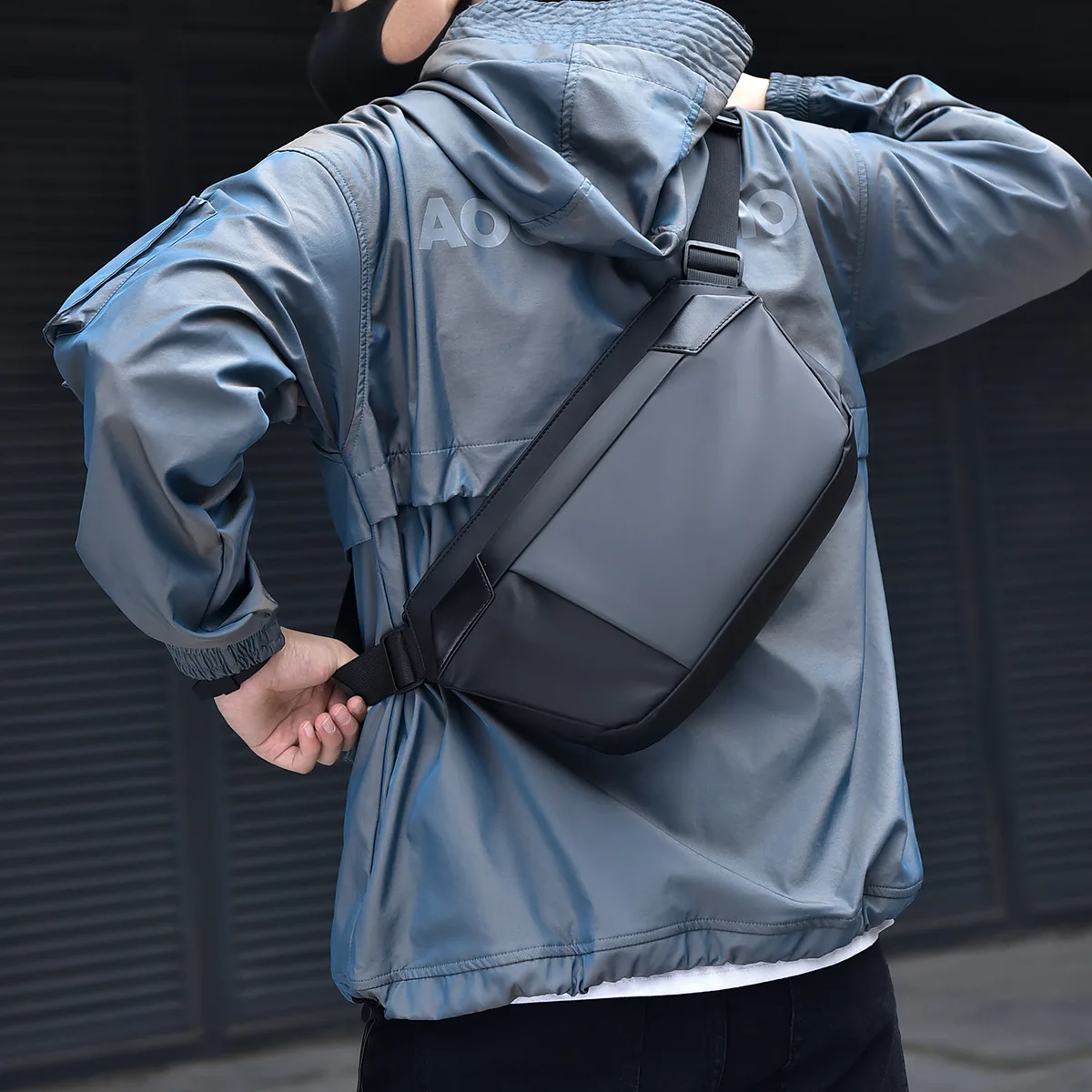 

2025 Новая модная мужская сумка через плечо, классическая уличная дорожная нагрудная сумка, деловая мужская сумка, сумка через плечо для отдыха