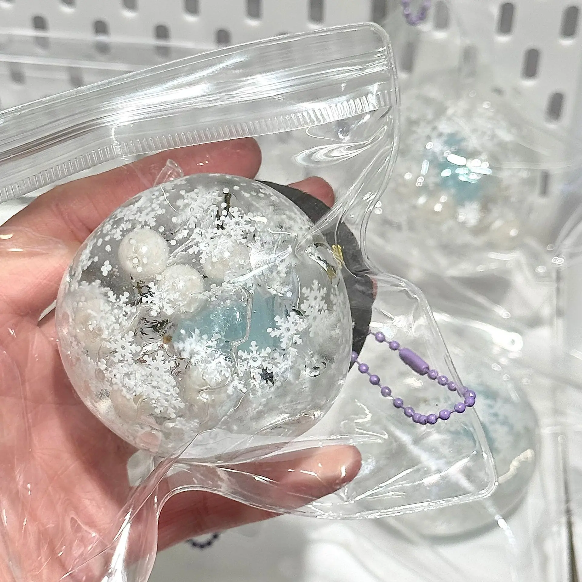 Quetschbarer Apfel-Stressball Weiches Fidget-Sensorikspielzeug für ADHS Autismus Langsam Zurückfederndes Quetschspielzeug für Erwachsene Weihnachtsgeschenk