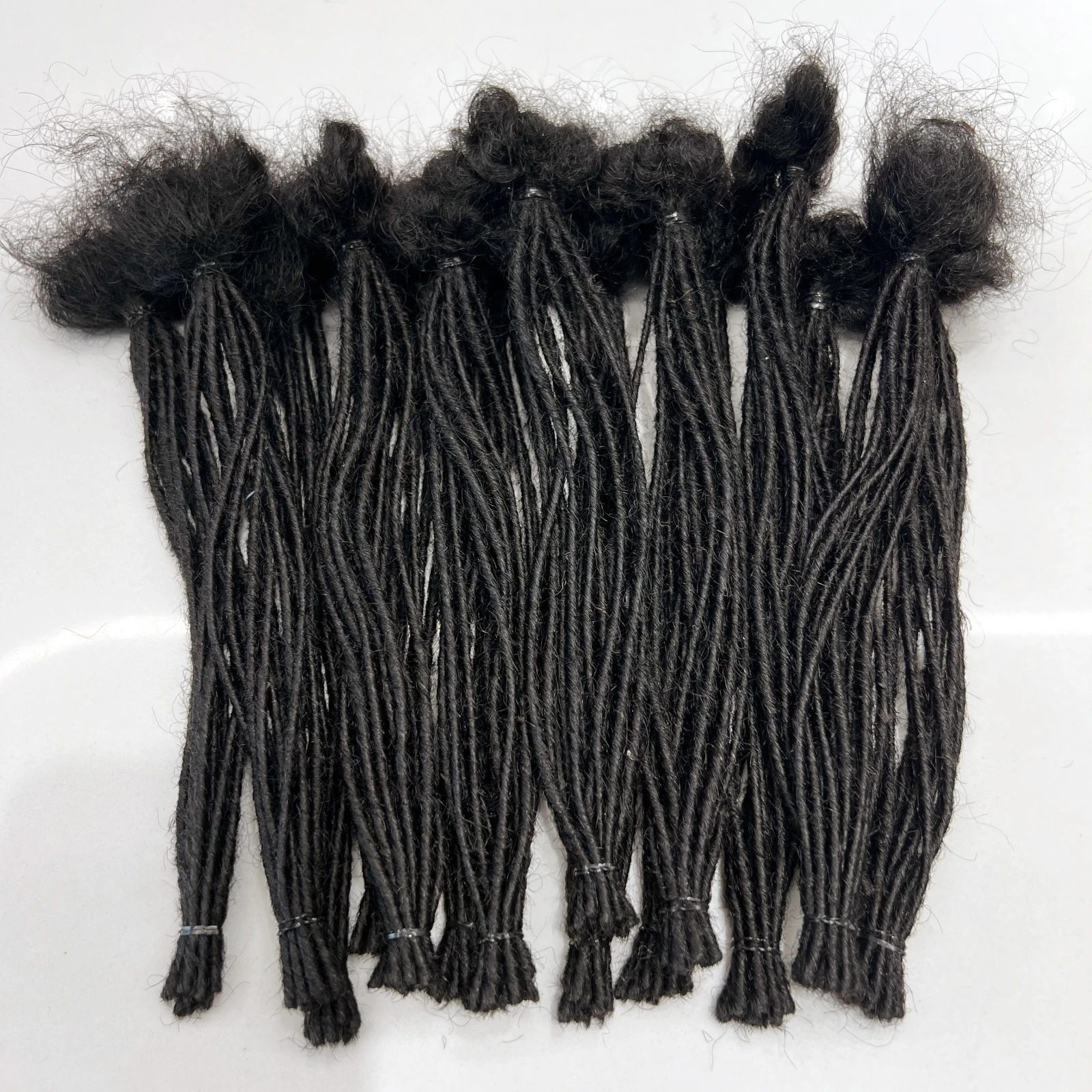 ملحقات Dreadlock شعر بشري حقيقي للرجال/النساء 0.2 سنتيمتر عرض ملحقات Loc الدائم 10 السواحل 8-20 بوصة Dreadlock البرازيلي