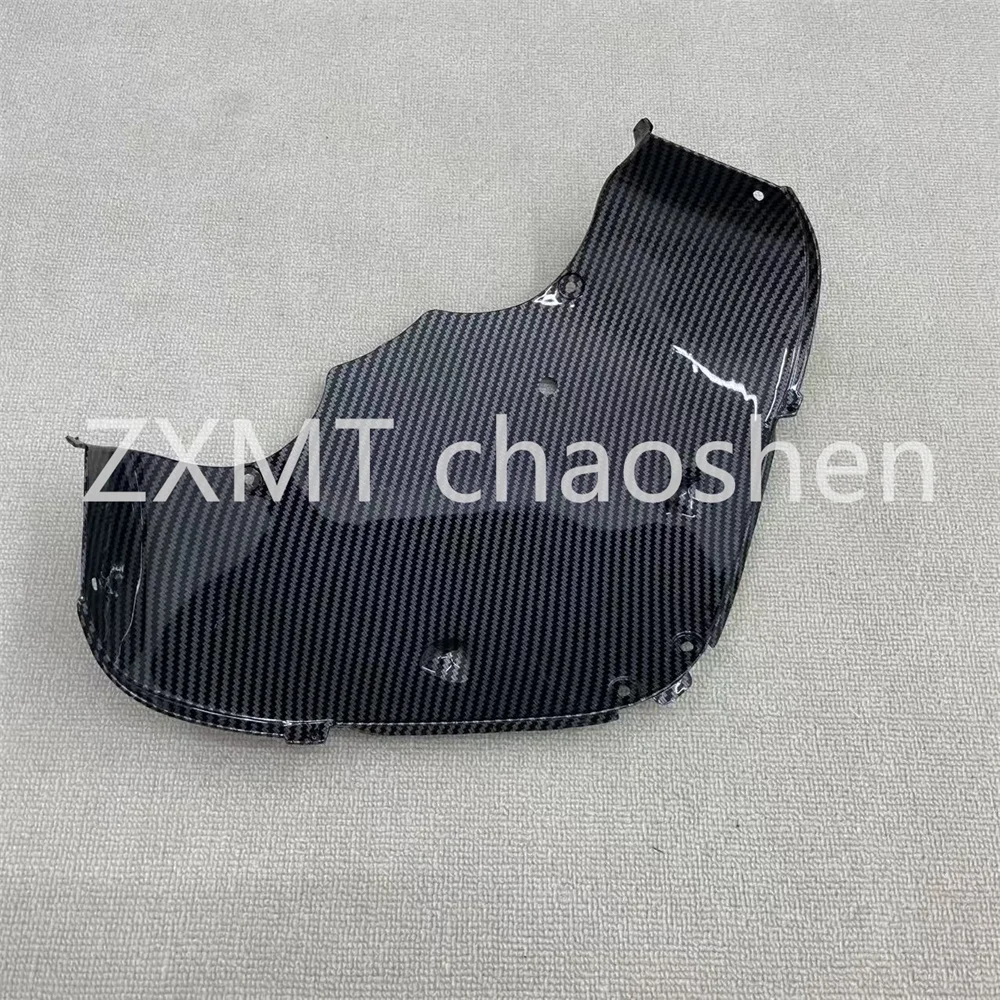 The ABS motorcycle fairing is suitable for the GSXR1000 K5 large R head lower plate with carbon fiber paint from 2005 to 2006