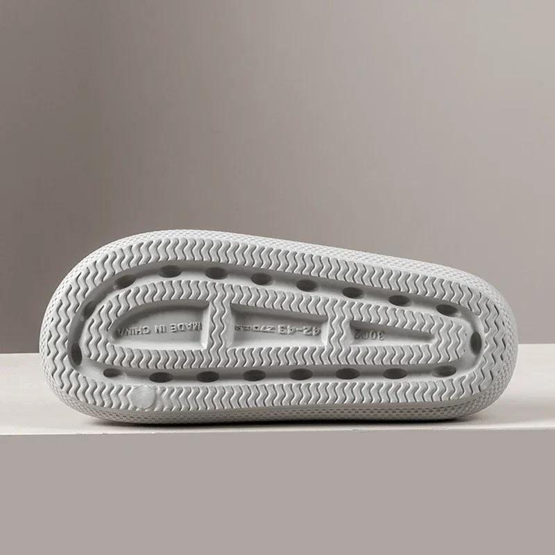 2024 夏スリッパ男性ソフト屋内サンダル厚底ファッション女性フリップフロップビーチシューズカップルノンスリップ浴室スライド