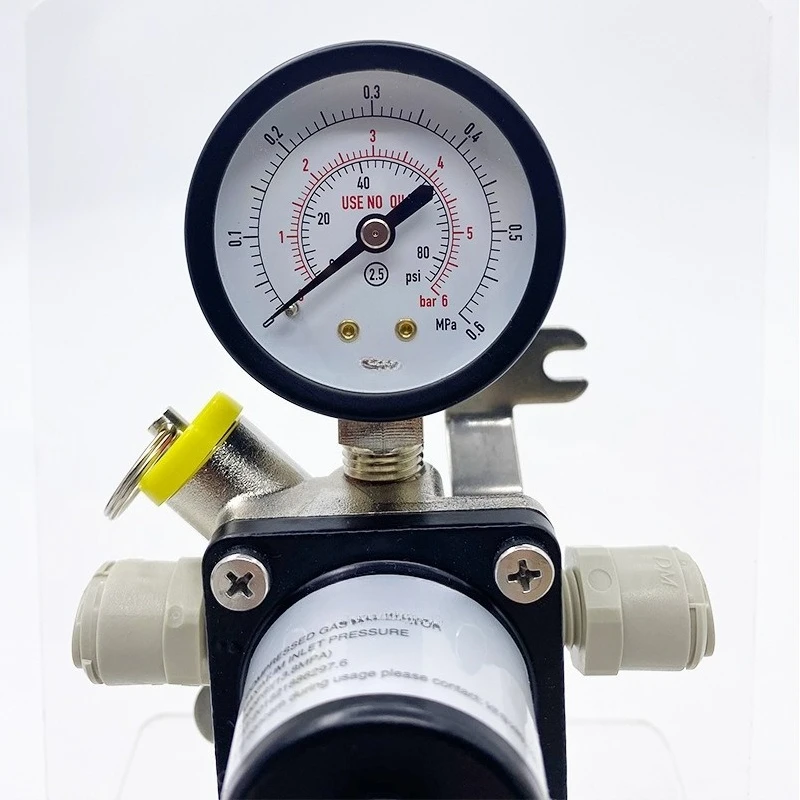 Two-stage Pressure Reducing Valve Beer Wall Bar Air Meter with Quick Connection Carbon Dioxide Cylinder Pressure Reducing Meter