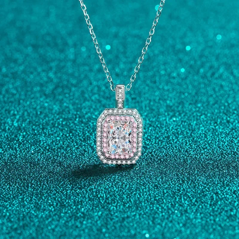 Luxury 18K White Gold Emerald Cut 1 Carat Moissanite Necklace Collar Chain Split Color Pendant for Women Wedding Fine Jewelry