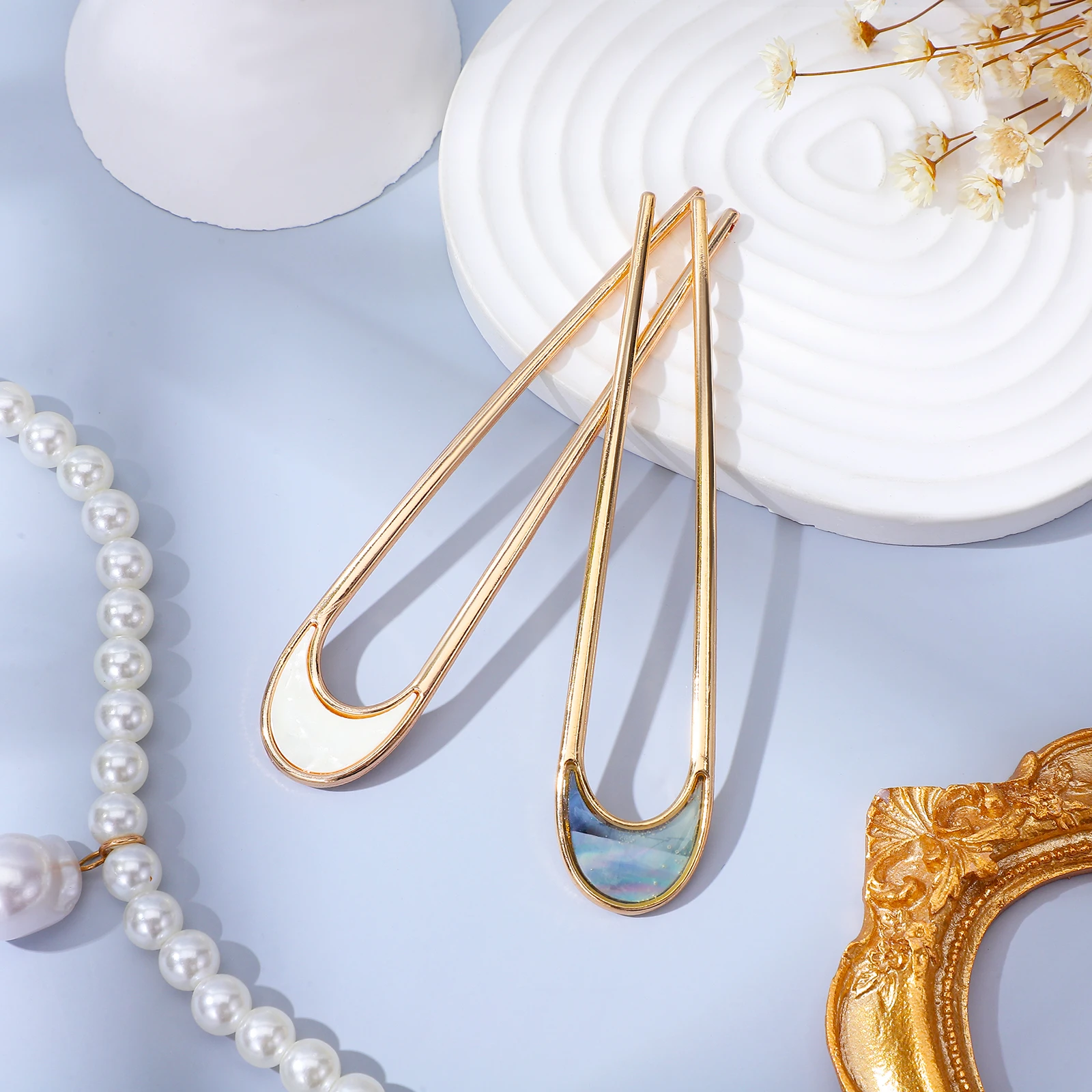 

2pcs Alloy Pins Crescent U Shaped Sticks U Shaped Hair Pins For Women Bridal Party Updo Accessories Hair Chopsticks