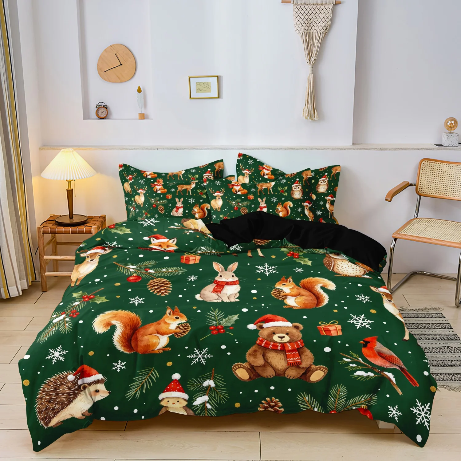 3Pcs Winter Woodland Creature Duvet Cover, Green Christmas Bear Fox Squirrel Snowflake Bedding, Bedrooms Dormitories Hotels