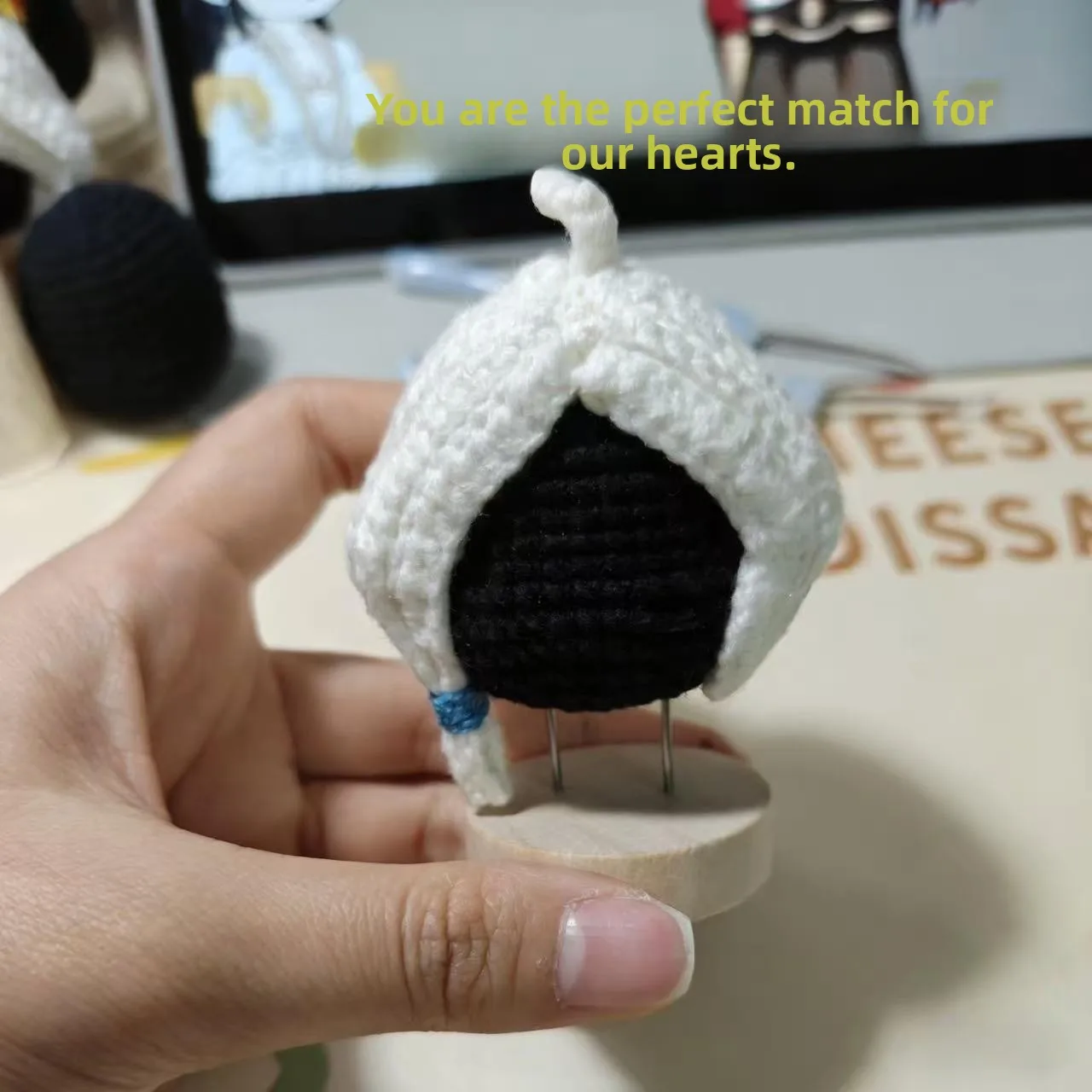 kit-diy-de-material-para-boneca-de-grupo-de-bonecos-de-trico-artesanal-leve-com-chaveiro-fio-agulha-de-croche-e-brinquedo