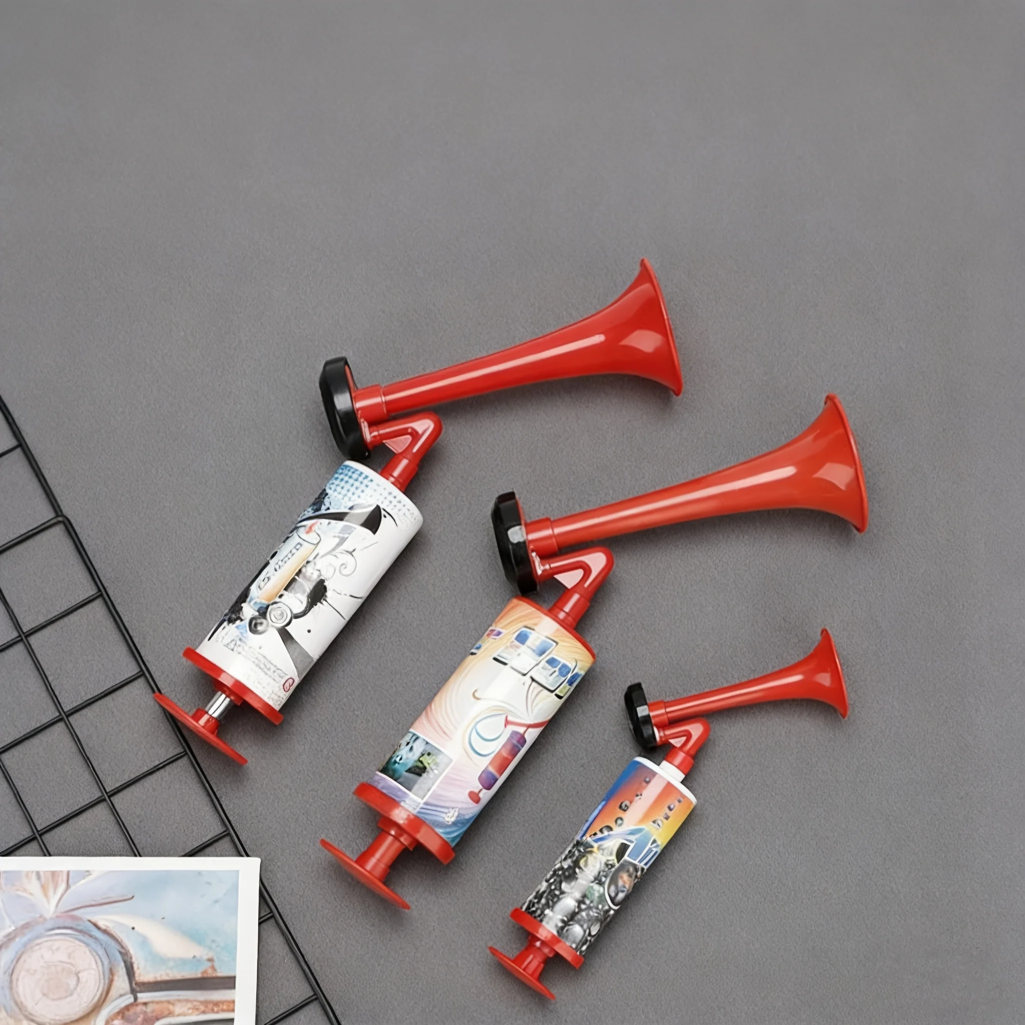 1/2 Pcs Portable Manual Air Horn - No Gas Required, Reusable Fan Horn for Football Games, Cheering And Emergency Use