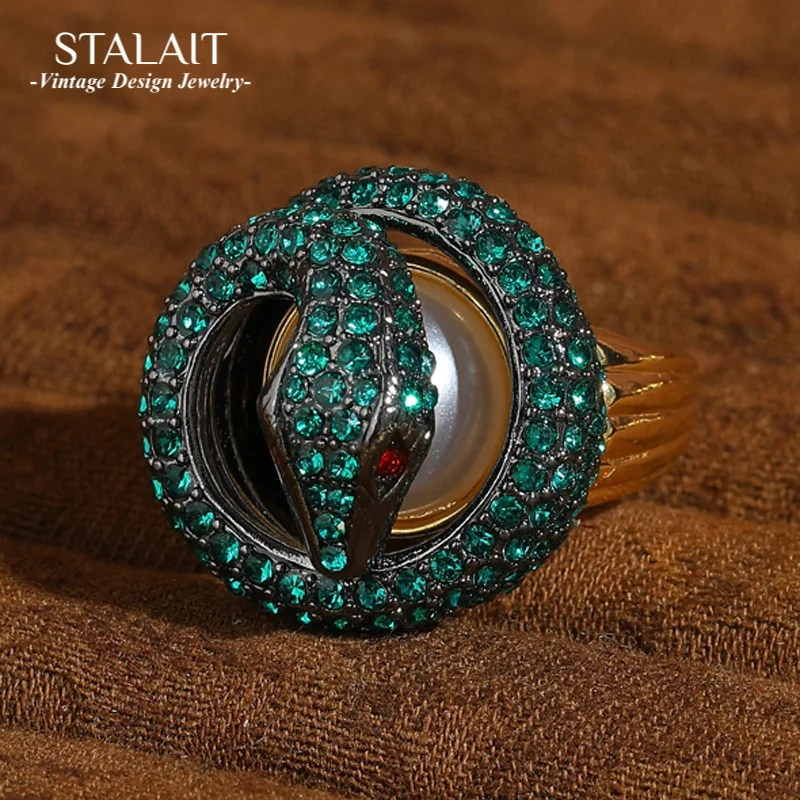 

Vintage Snake Head Green Ring Gold Color Rhinestone Black Jewelry Luxury Designer For Women Wedding Brand Cocktail Accessories