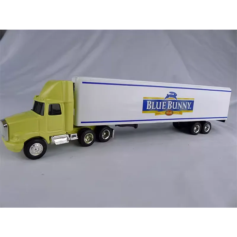 

Diecast ERTL 1:64 Scale Blue Bunny American Heavy Truck Ice Cream Transport Alloy Car Model Collectible Toy Gift Souvenir