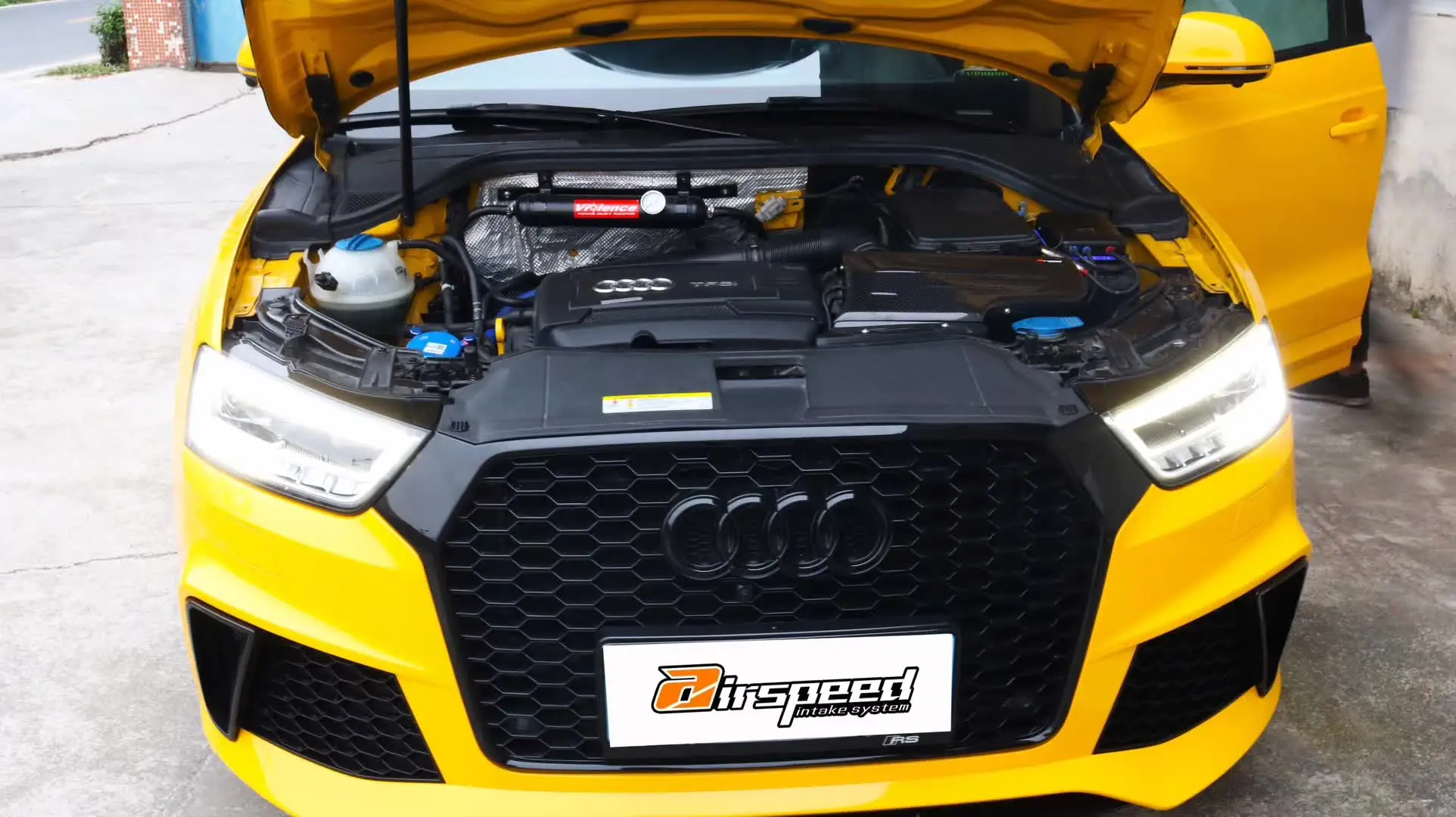 Airspeed Brand Very easy to install 100% Dry Carbon Fiber Cold Air Intake System For AUDI Q3 2.0T