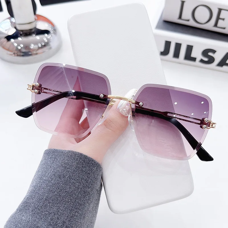2026 New Rimless Cut-Edge Gradient Sunglasses Women Ultra-Light Japanese Korean UV400 Driving Shades