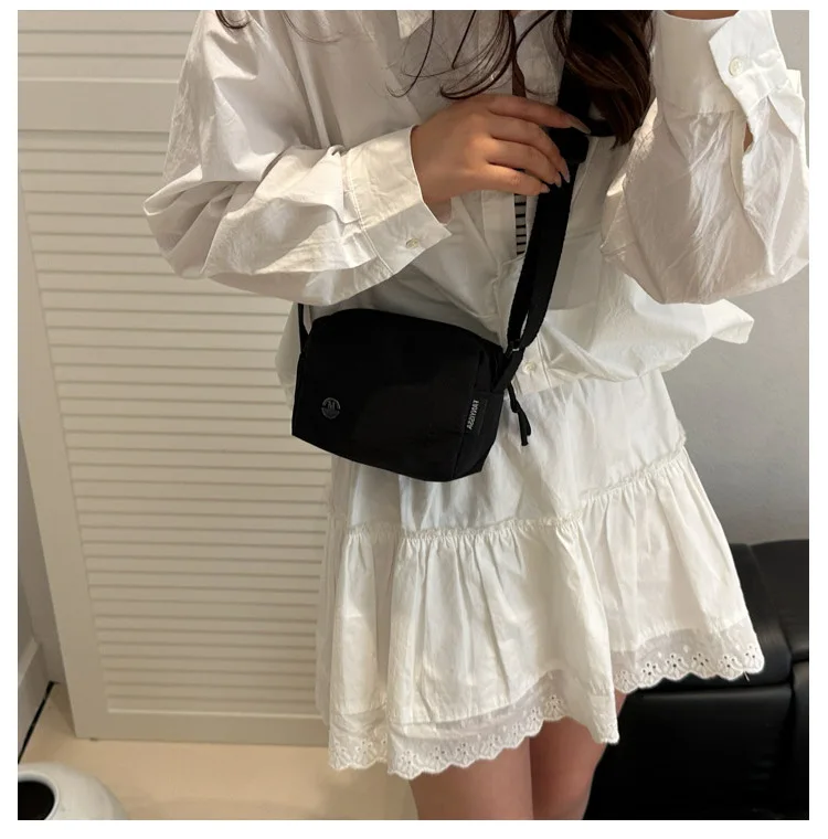 Einfache Mini-Umhängetasche für Damen, Modische Sling-Bag, Kompakte Reißverschlusstasche, Handtasche für Ausflüge, Tägliches Pendeln, Lässige Crossbody-Tasche – Detail 20