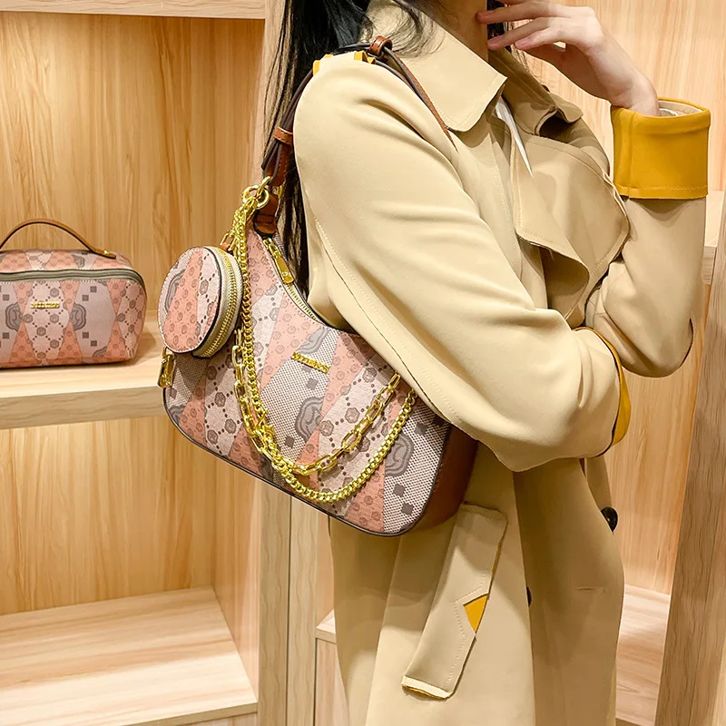 Famous Designer Popular Elegant Leather Diaper Bags For Women Luxury Minimalist Large Capacity Tote Shoulder Bag Classic