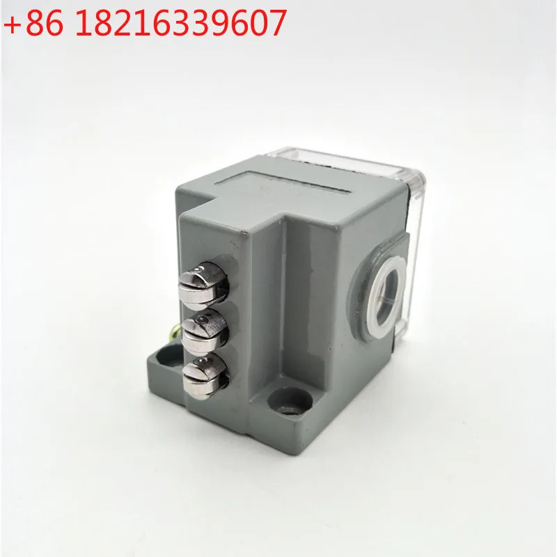 YAO JW2-11Z/3 3 Ways Roller Plunger 3NO 3NC 3PDT Momentary Limit Switch AC380V/DC220V For WEDM Machine